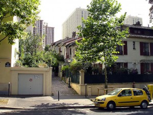 Villas Bellevue, rue Mouzaia, Paris. Wikipedia