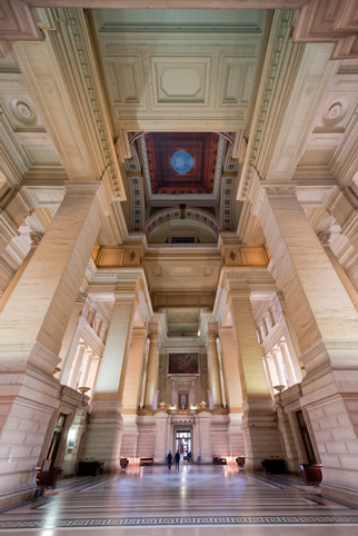 Intérieur du Palais de justice Bruxelles (iStockphoto)