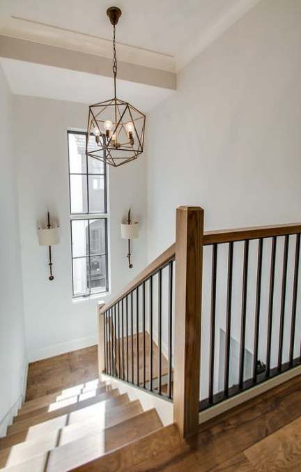lustre escaliers maison