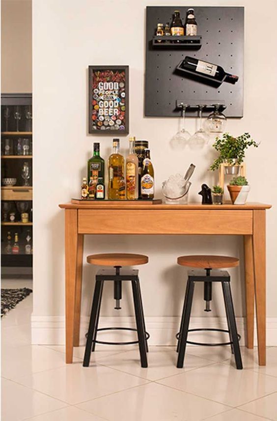 Mini-bar pour le bureau, les hôpitaux et même pour la maison.